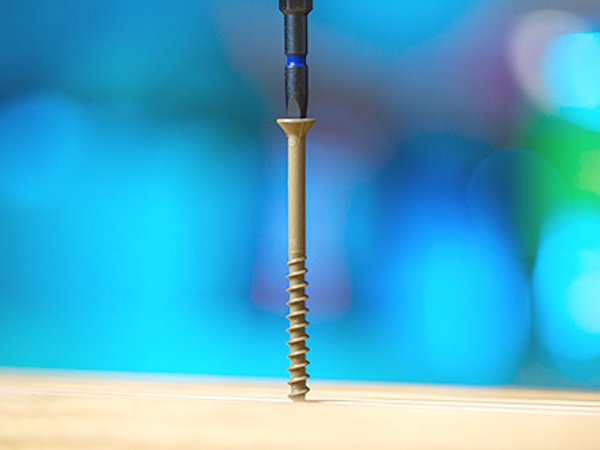 Carpenters Mate Screw
